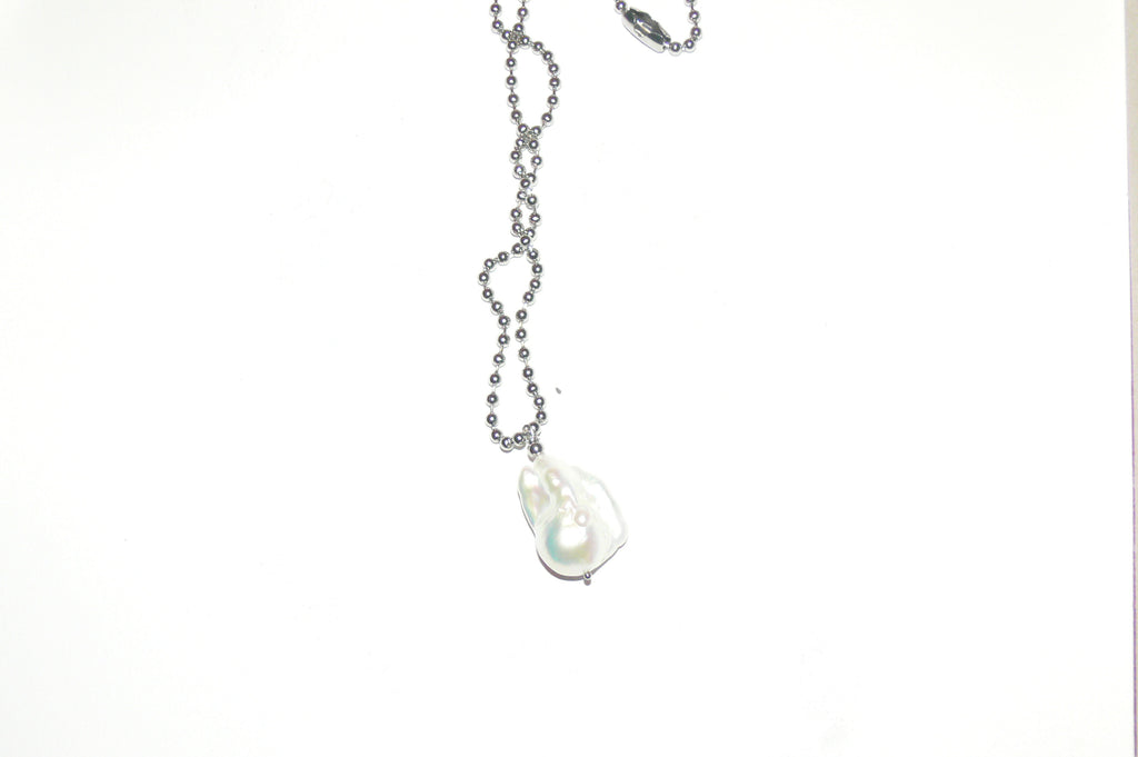 Hanging Pearl